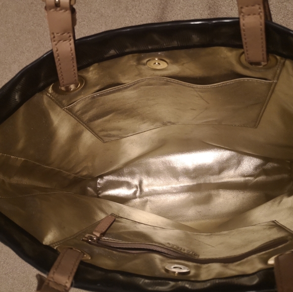 Authentic MK bag and wallet - Picture 4 of 10